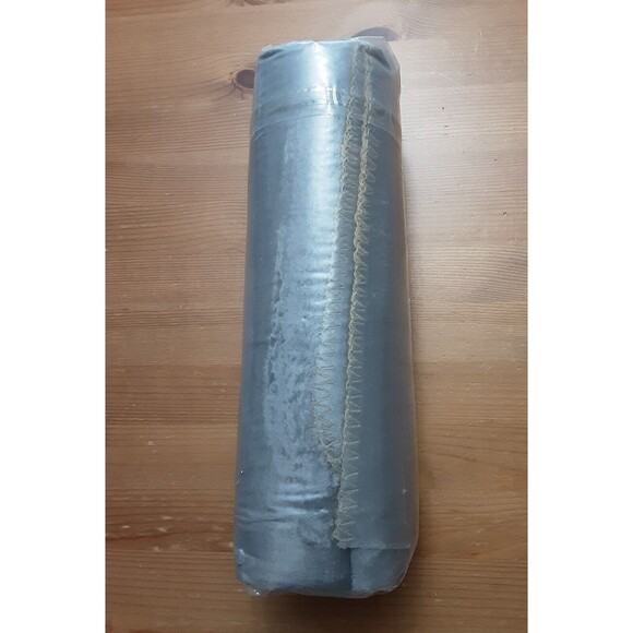 gogobunny Waterproof & Soft Fluffy Premium Flannel Throw Dog Blankets - Picture 6 of 6